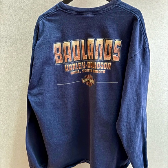 Harley Davidson VTG Y2K navy blue “Gateway to the Badlands” longsleeve T-shirt - Picture 2 of 4